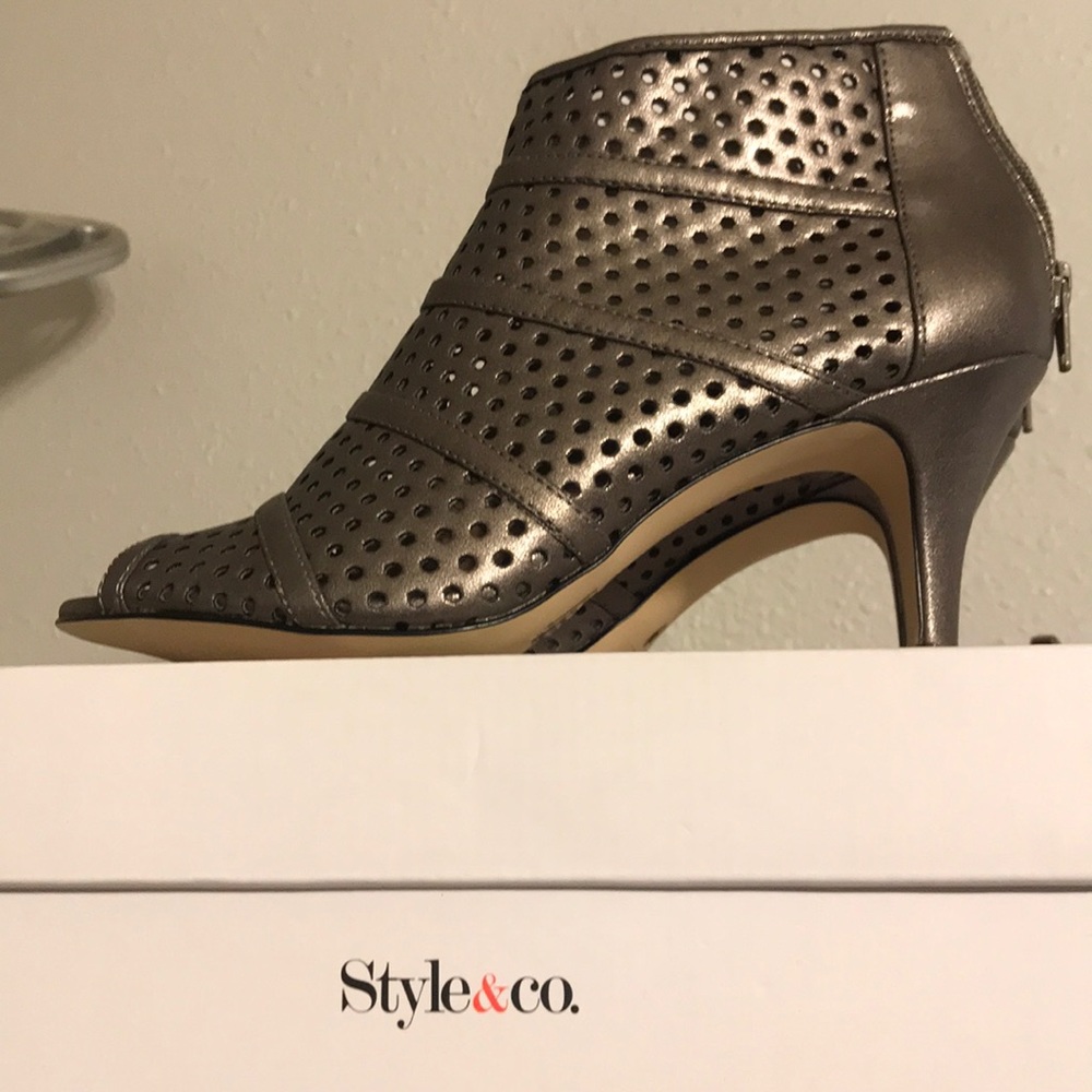 Pewter ankle boots heels
